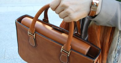 Jak poznat koženou kvalitní kabelku od nekvalitních kabelek?