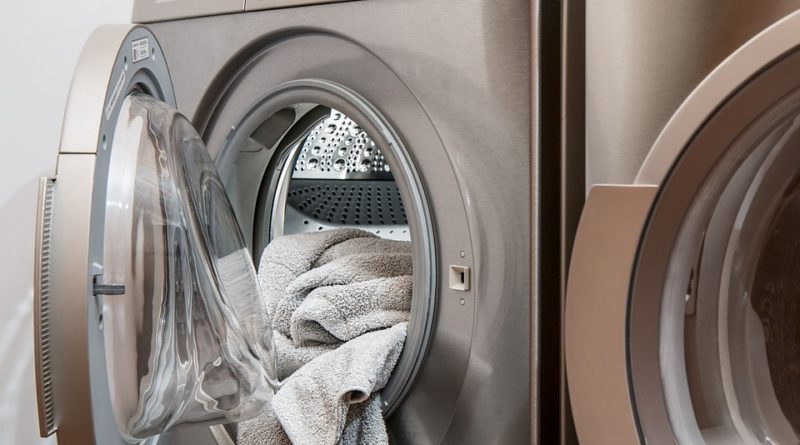 Proč čerstvě vyprané prádlo nevoní? Víme, kde je chyba